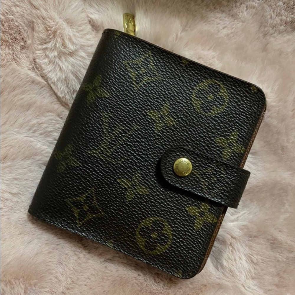 LV wallet